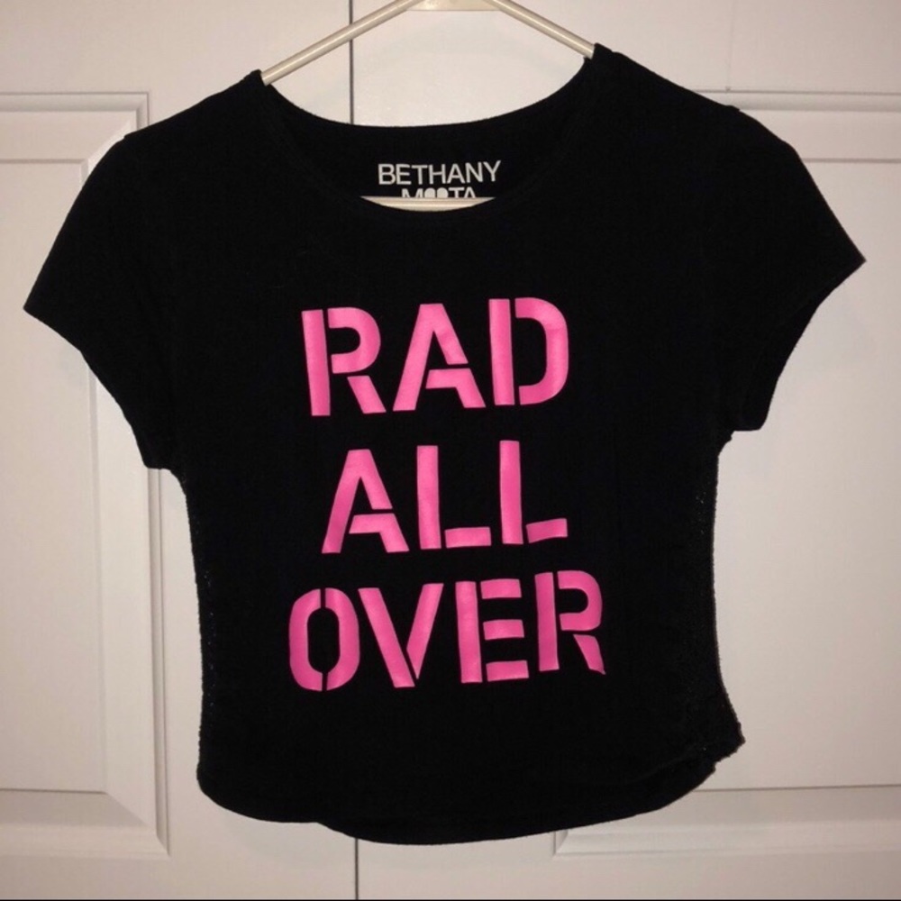 Bethany Mota “Rod All Over” Cropped Shirt